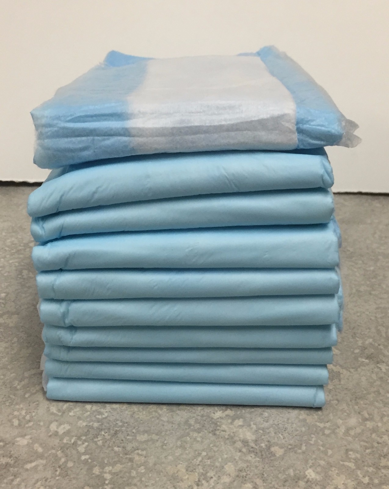 LIGHT 200 23x24 Dog Puppy Training Wee Wee Pee Pads Underpads