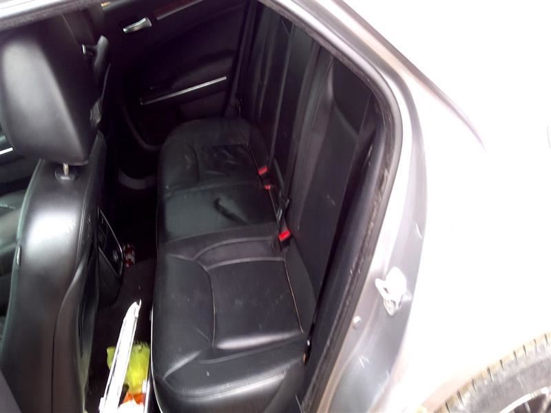 300 2014 High Mounted Stop Light 1037427861