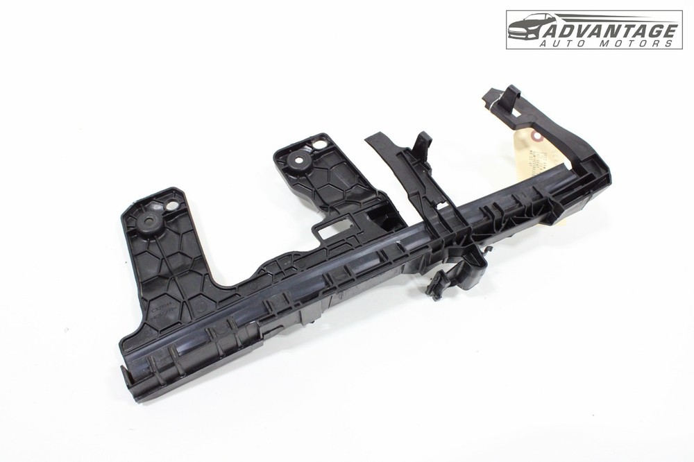 2019-2026 RAM 1500 FRONT LEFT SIDE DOOR PANEL LOCK LATCH ACTUATOR BRACKET OEM