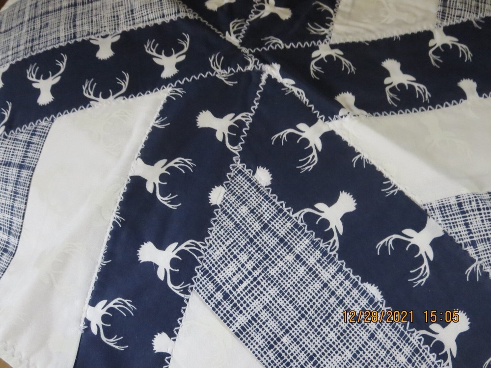 OCTAGONAL MACHINE QUILTED TOPPER--23"--DEER DESIGN---#Y21A-7