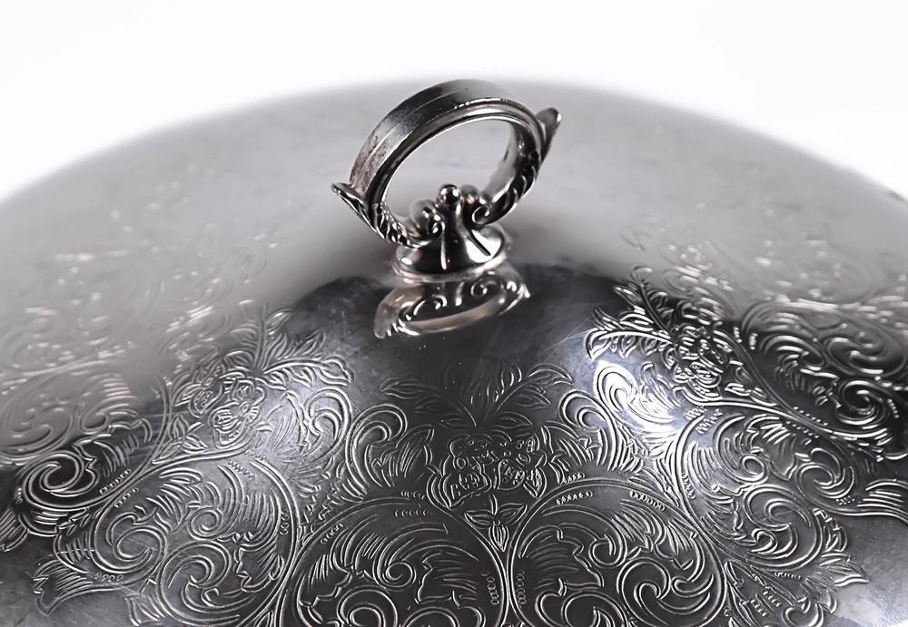 Silver Plate Serving Bowl Glass Insert and Lid by Oneida – SLV372