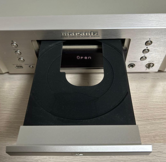 Marantz SA8005 Super Audio SACD/CD Player W/ Original Box