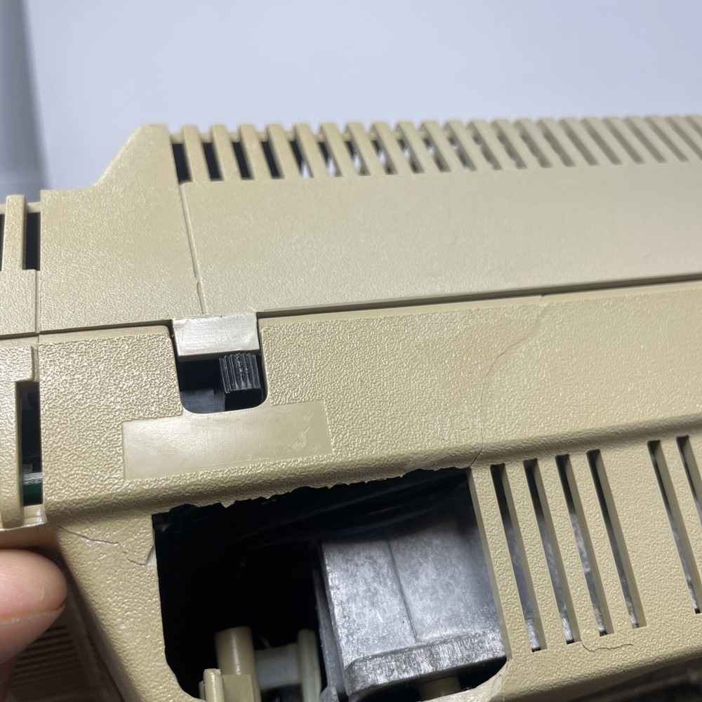 Atari 400 Computer System Partially Working READ COSMETIC DAMAGE