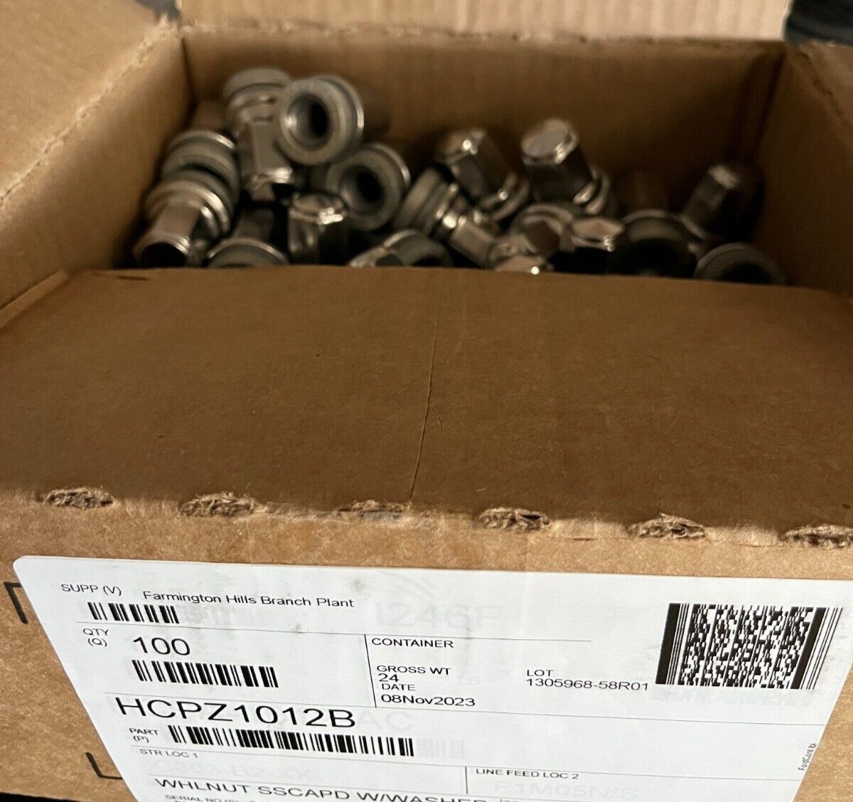 NEW OEM!!! 32 FORD F250 F350 Super Duty Stainless Lug Nuts 14x1.5 HCPZ1012B