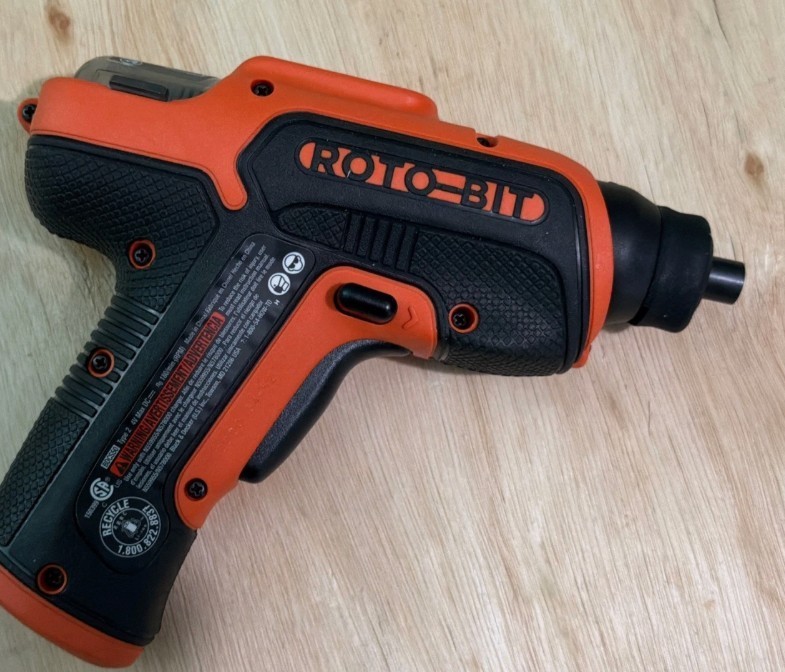 Black+Decker 4V Max Cordless Screwdriver Roto Bit w/ Bit Storage BDCS50C