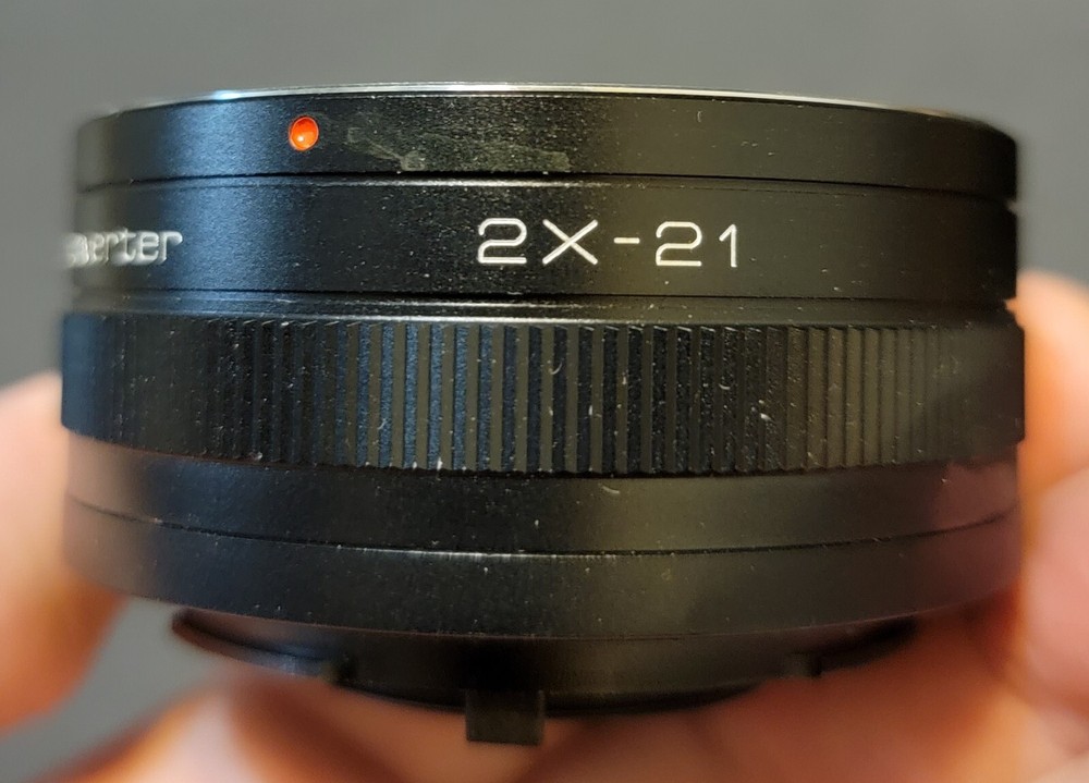 Vivitar 2x Automatic Tele Converter 2X-21 w Case