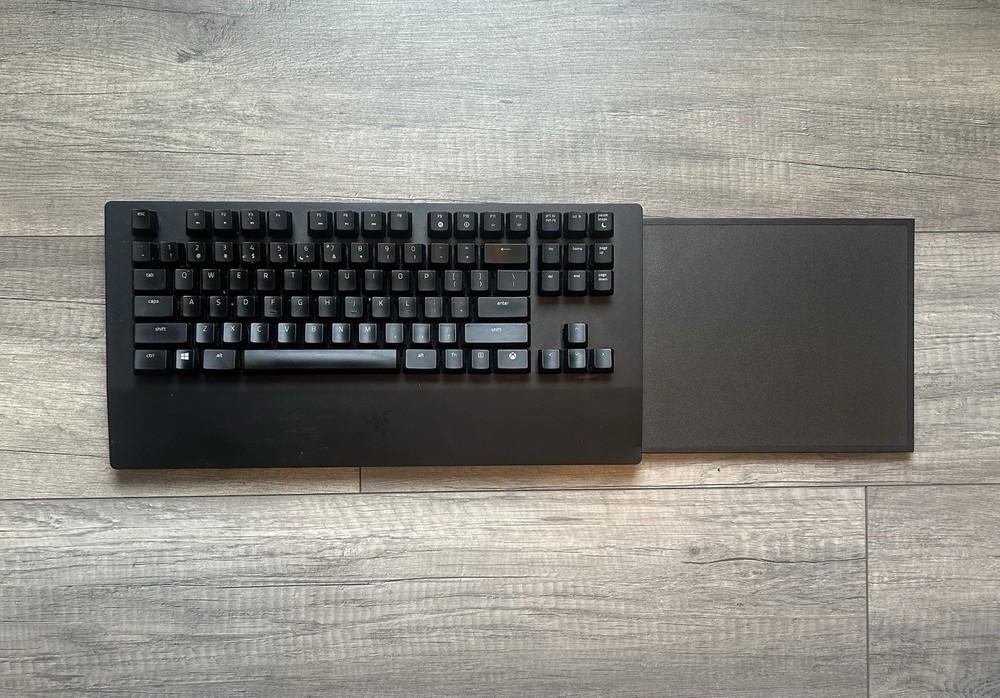 Razer Turret Wireless Keyboard For Xbox One - No Mouse or Cables