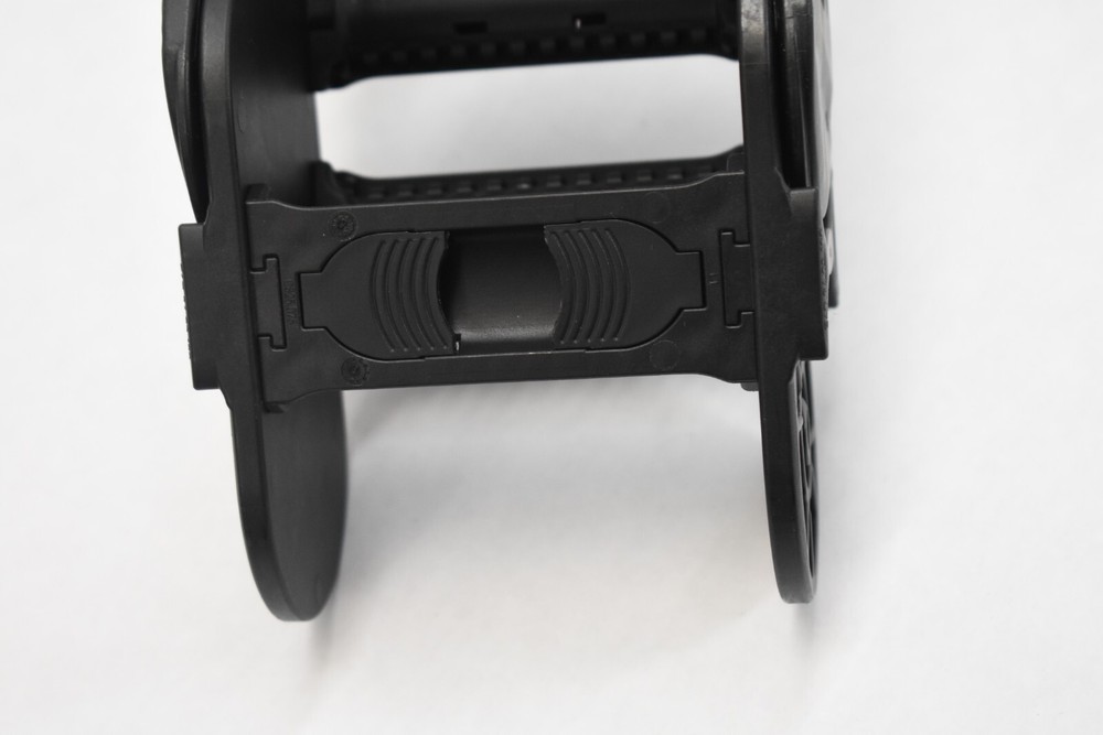 Igus E4Q.34.01 E-Chain E4Q-34.02.100 37" Long Hard Plastic E-Chains Black