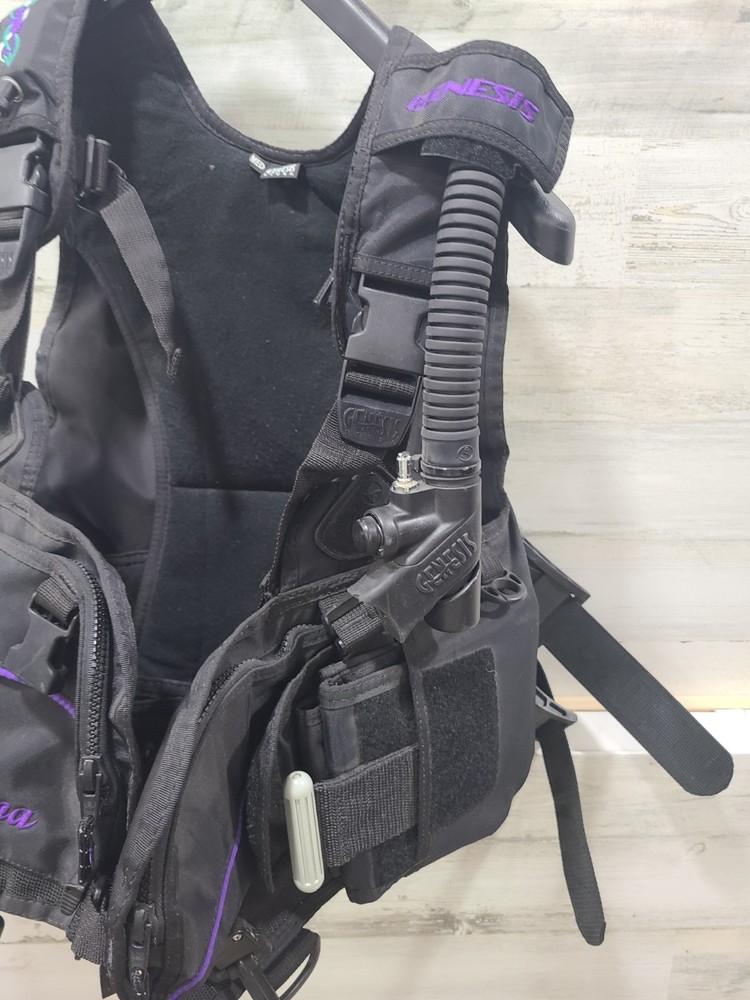 Genesis Athena Womens BCD Size Med