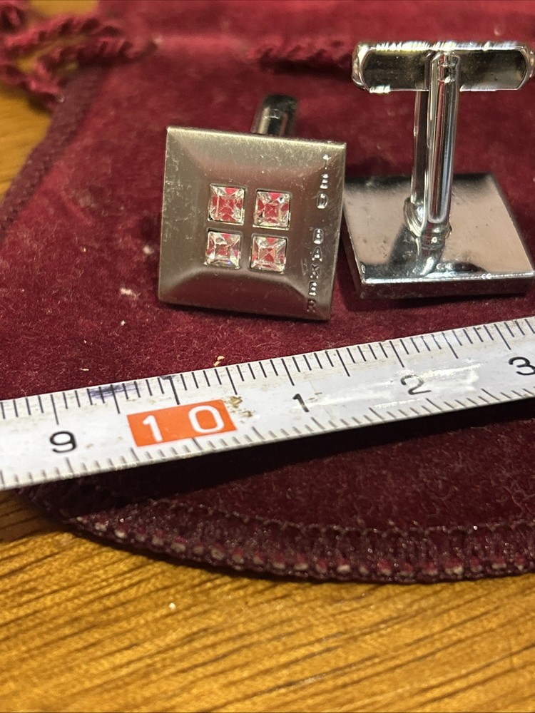 Designer Ted Baker Silver Tone And Rhinestone Cufflinks D5