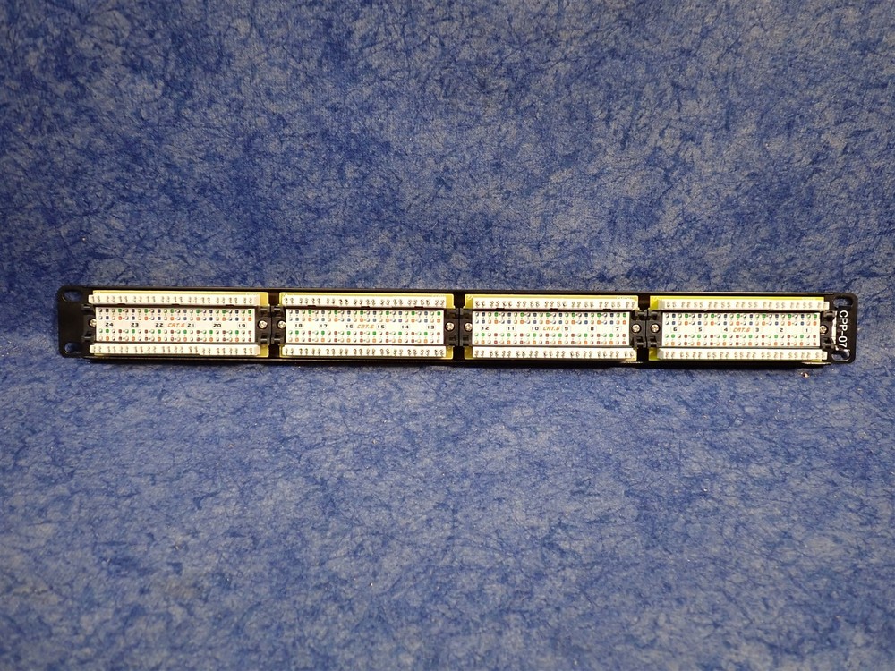 Cable Matters 24 Port Rackmount Cat 6 Patch Panel P24T-KAA (C18)