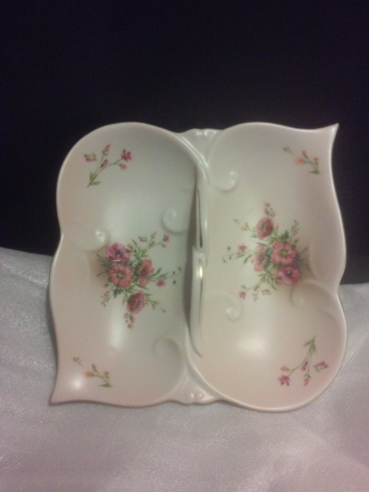 COR HIBISCUS DIVIDED CERAMIC TRAY WITH HANDLES