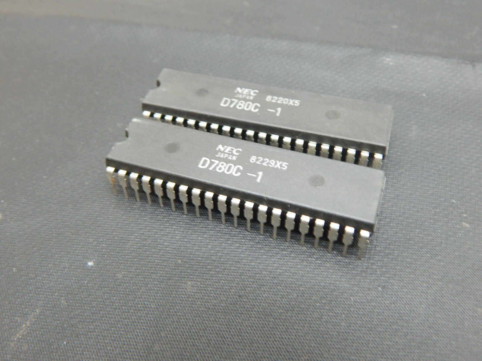 NEC D780C-1 UPD780C-1 Microprocessor 8 Bit 40 Pin DIP - LOT OF 2 IC'S -FAST SHIP