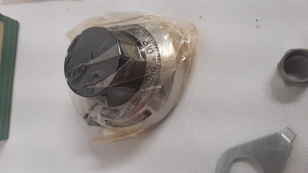 Vintage Helipot Model RB Precision Duodial Knobs - NOS - Qty 2 - Original Boxes