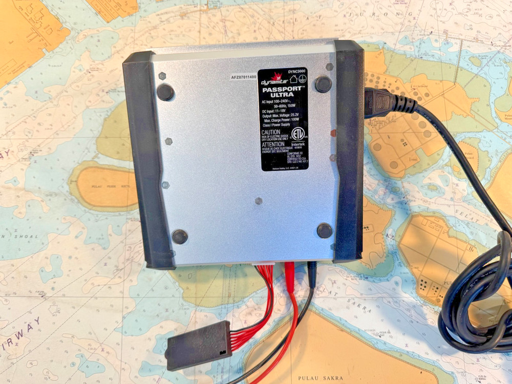 Passport Ultra 100W ACDC Touch Battery Charger #DYNC3000