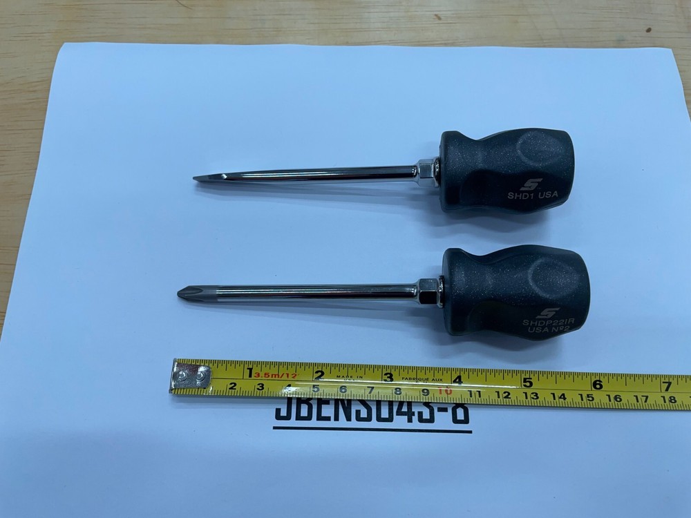 Snap-on Tools 2pc DARK TITANIUM Hard Stubby Grip Standard Shaft Screwdriver Set