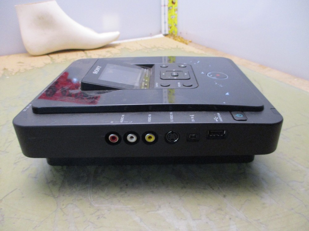 Sony VRD-MC10 Multi-Function Stand Alone DVD Recorder [2*H-33]