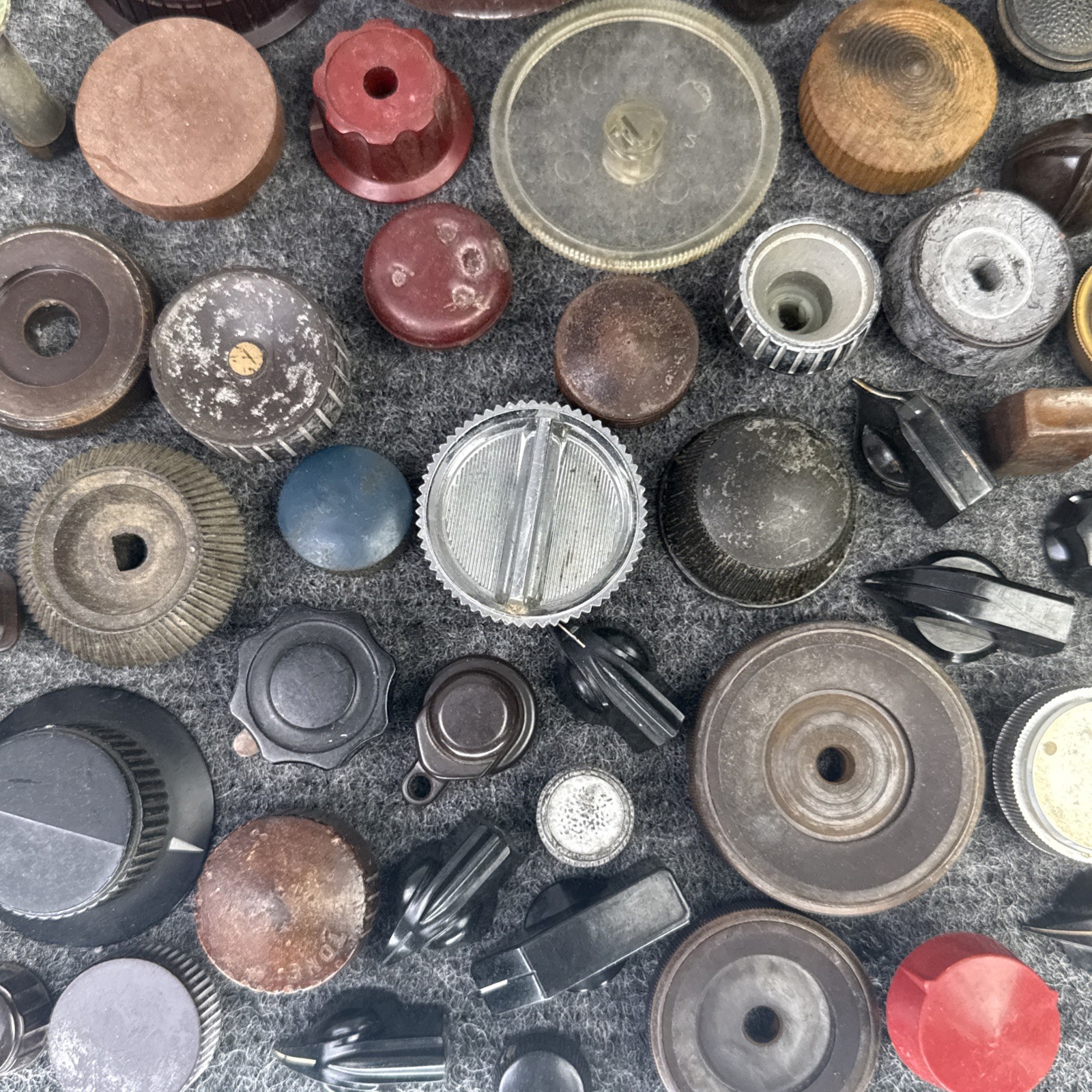 50+ Vintage Radio / TV / Equipment Knobs Used Midcentury Plastic Bakelite LOT