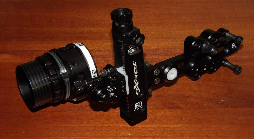 Used B3 Exact Comp Hunter LEFT Handed Single Pin Adjustable Bow Sight in .010