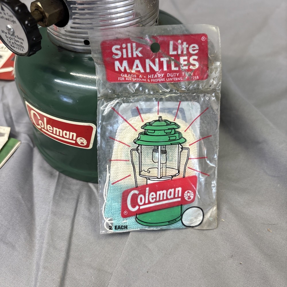 Coleman Two-Mantle Lantern - 220F195 - Dated 12/71 -Original Box Papers Tested