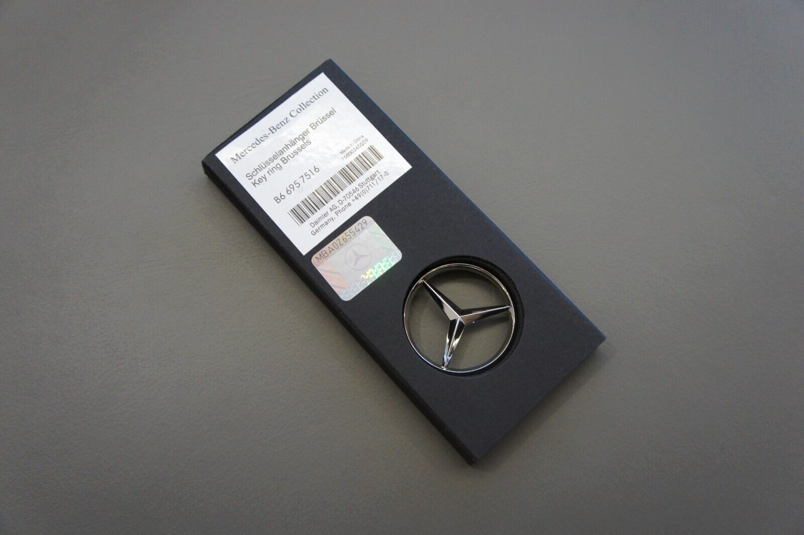 New Genuine OEM Mercedes-Benz Brussels Silver Stainless Steel Keychain B66957516