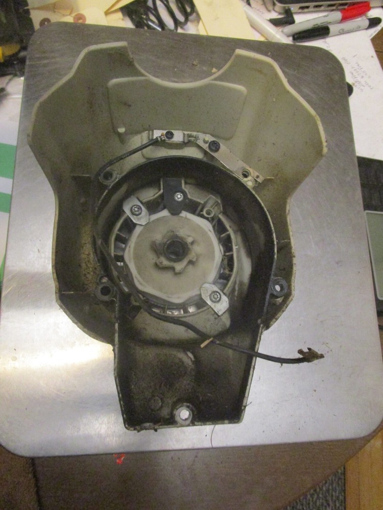 Ryobi 725R trimmer front engine recoil cover switch