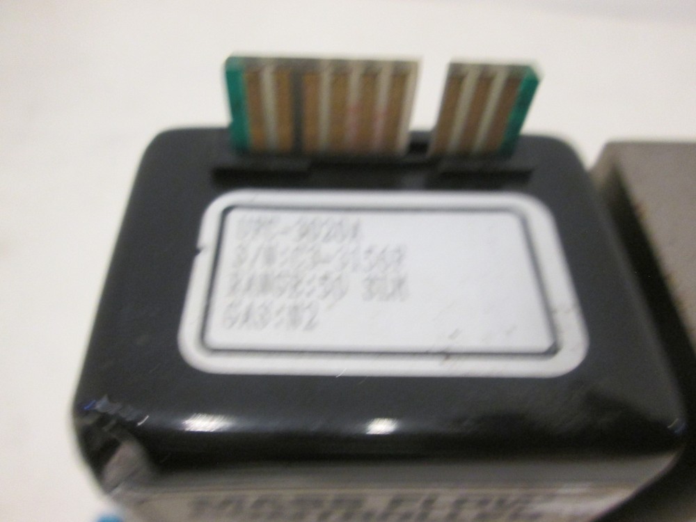 Unit UFC-3020A Mass Flow Controller MFC, N2, 50 SLM, Used