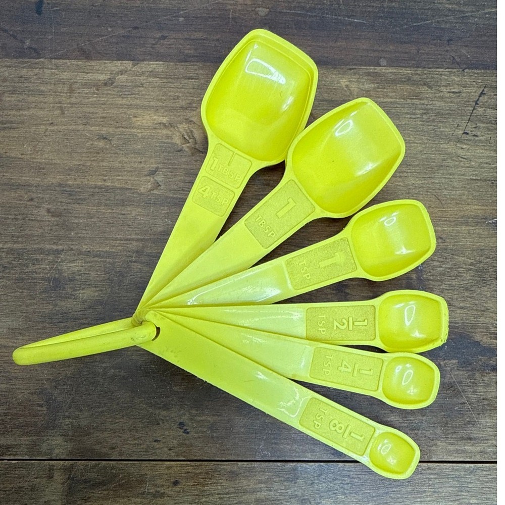 Vintage Bright Yellow Tupperware Measuring Spoons Baking Kitchen Accessory Tool