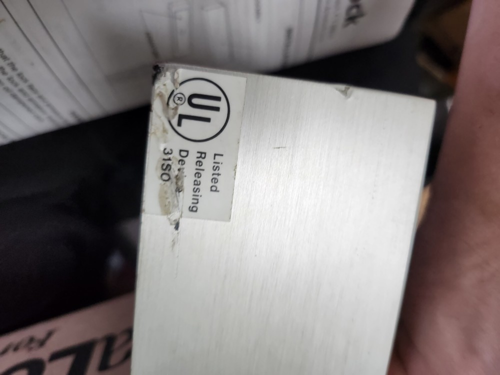 DynaLock 2011-390-US28-DSM Electromagnetic Lock