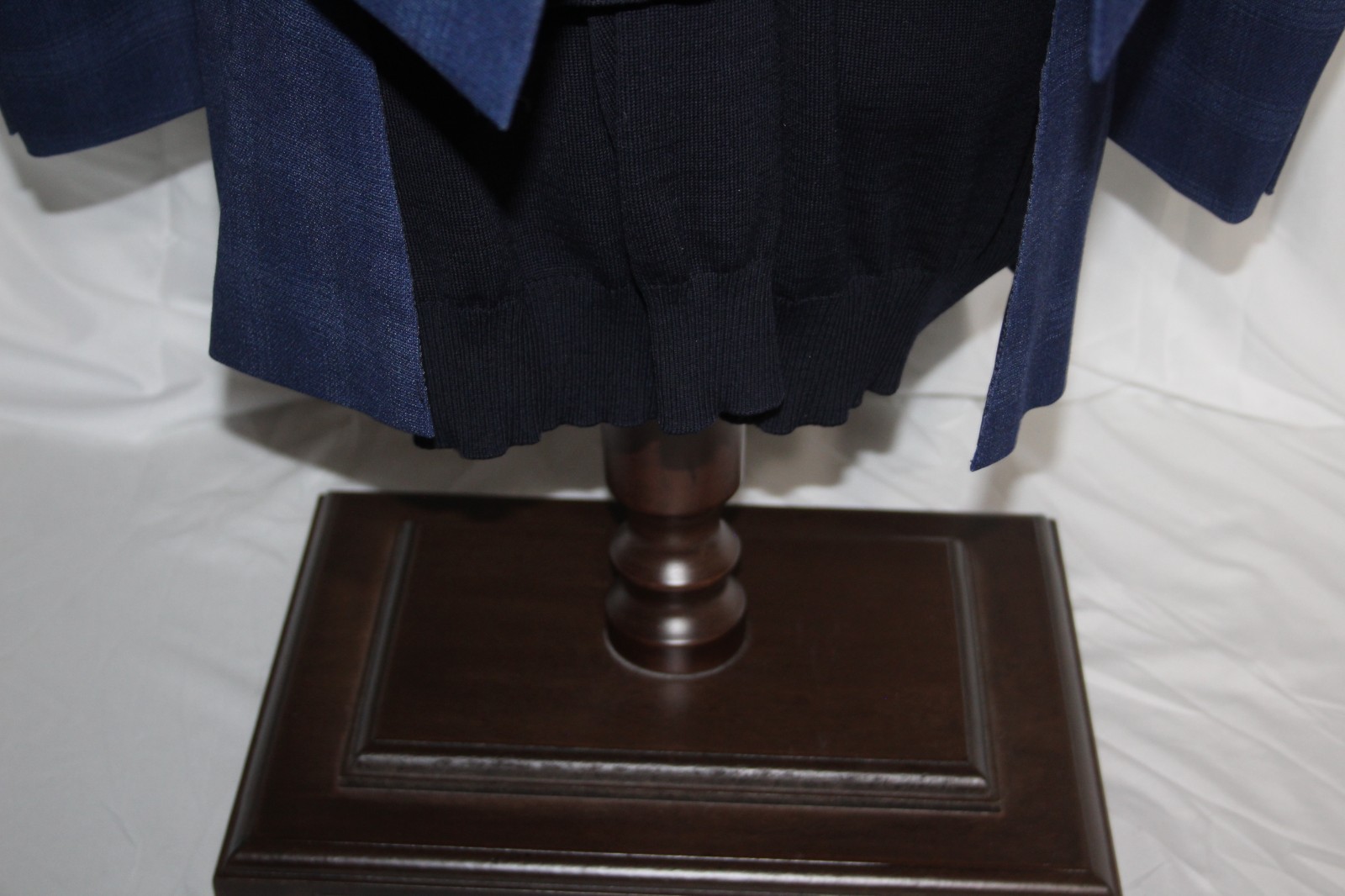 JOS A BANK 44S Traveler Blue Plaid Tailored Fit 2-Button Sport Coat