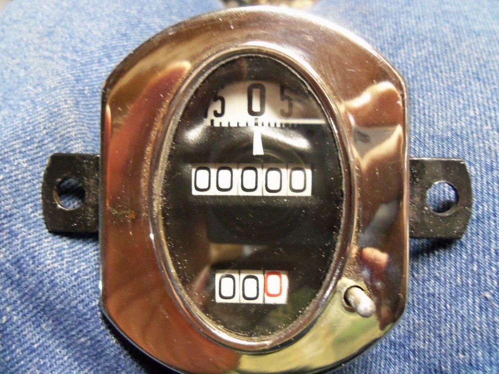 1928 1930 Model A FORD STEWART WARNER OVAL SPEEDOMETER