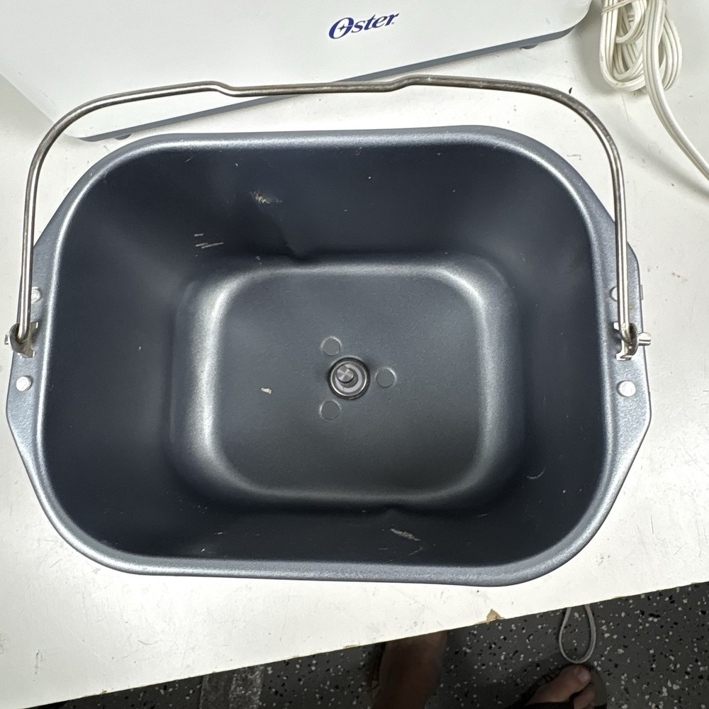 Oster Bread Maker Machine Model 5834 Automatic Dough Bake White Tested