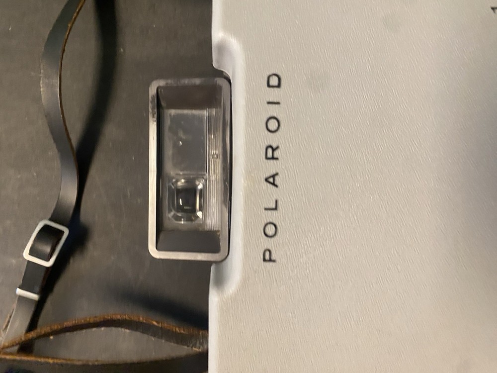 Polaroid Automatic 125 Land Camera