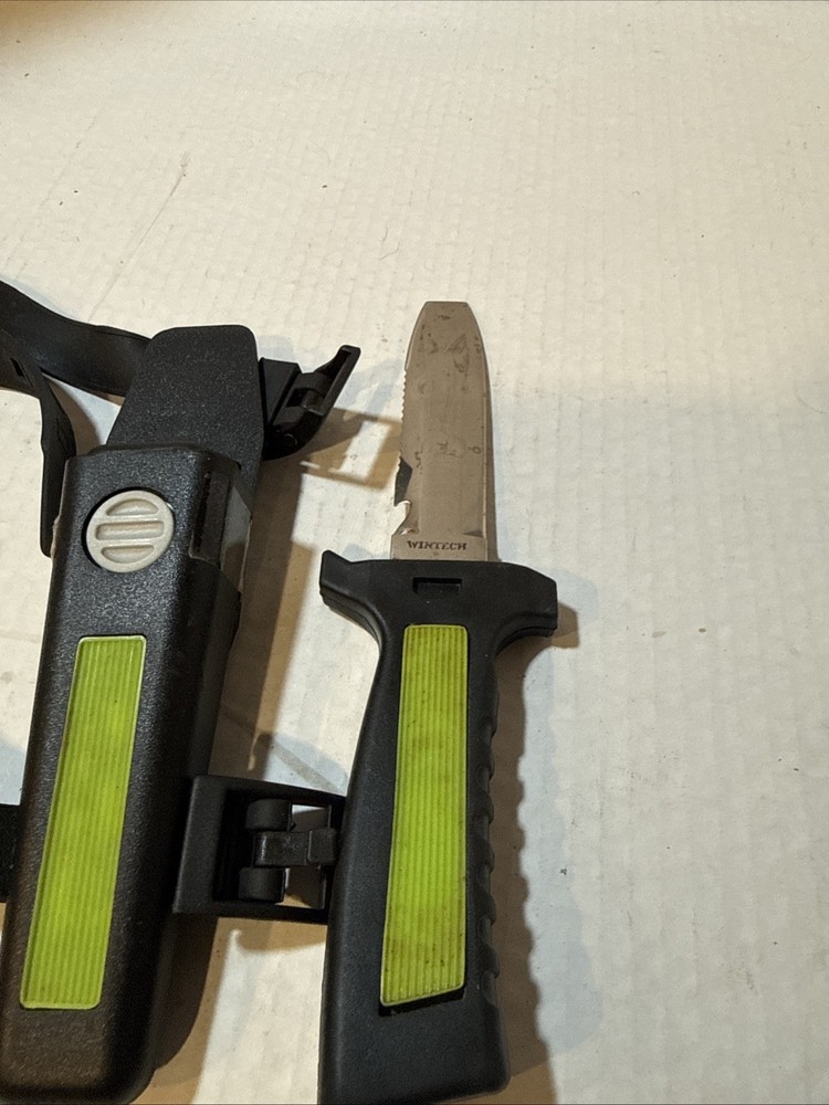 WinTech Dive Knife With Locking Sheath Blunt Tip