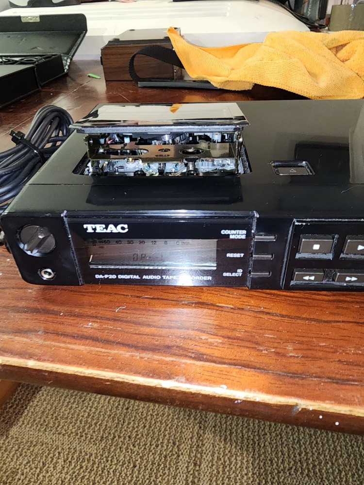 grabadora DAT portátil Teac DA-P20