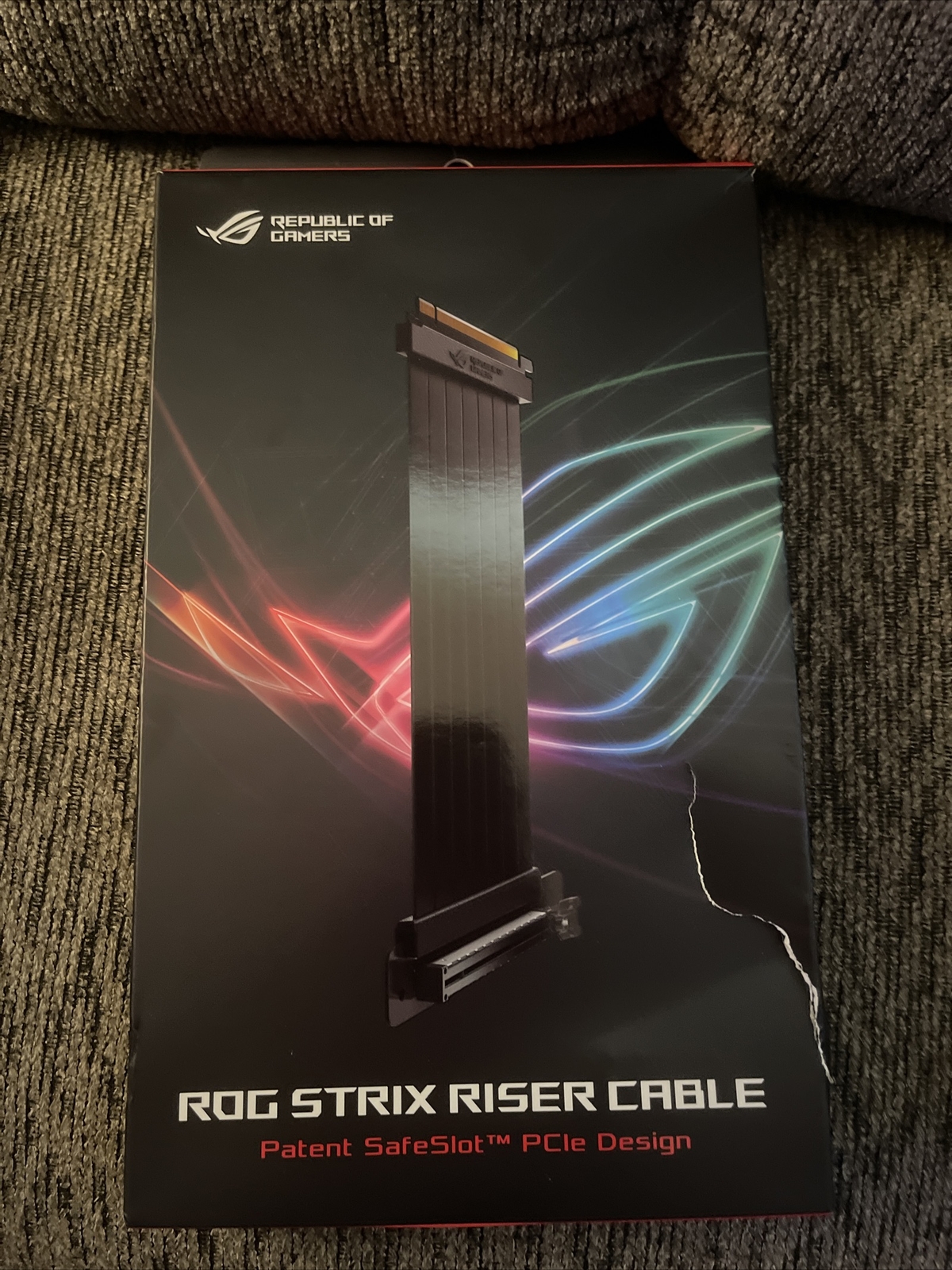 ROG Strix Riser Cable Open Box