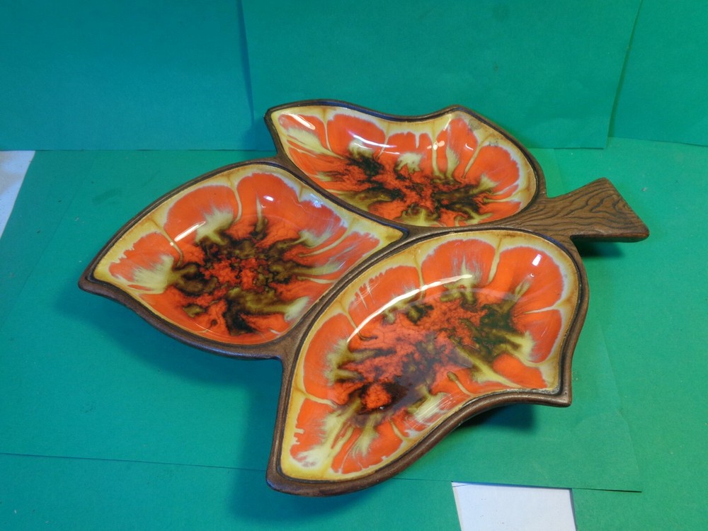 Sectional Leaf Pattern Serving Tray/Dish, #377, Treasure Craft (Used/EUC)