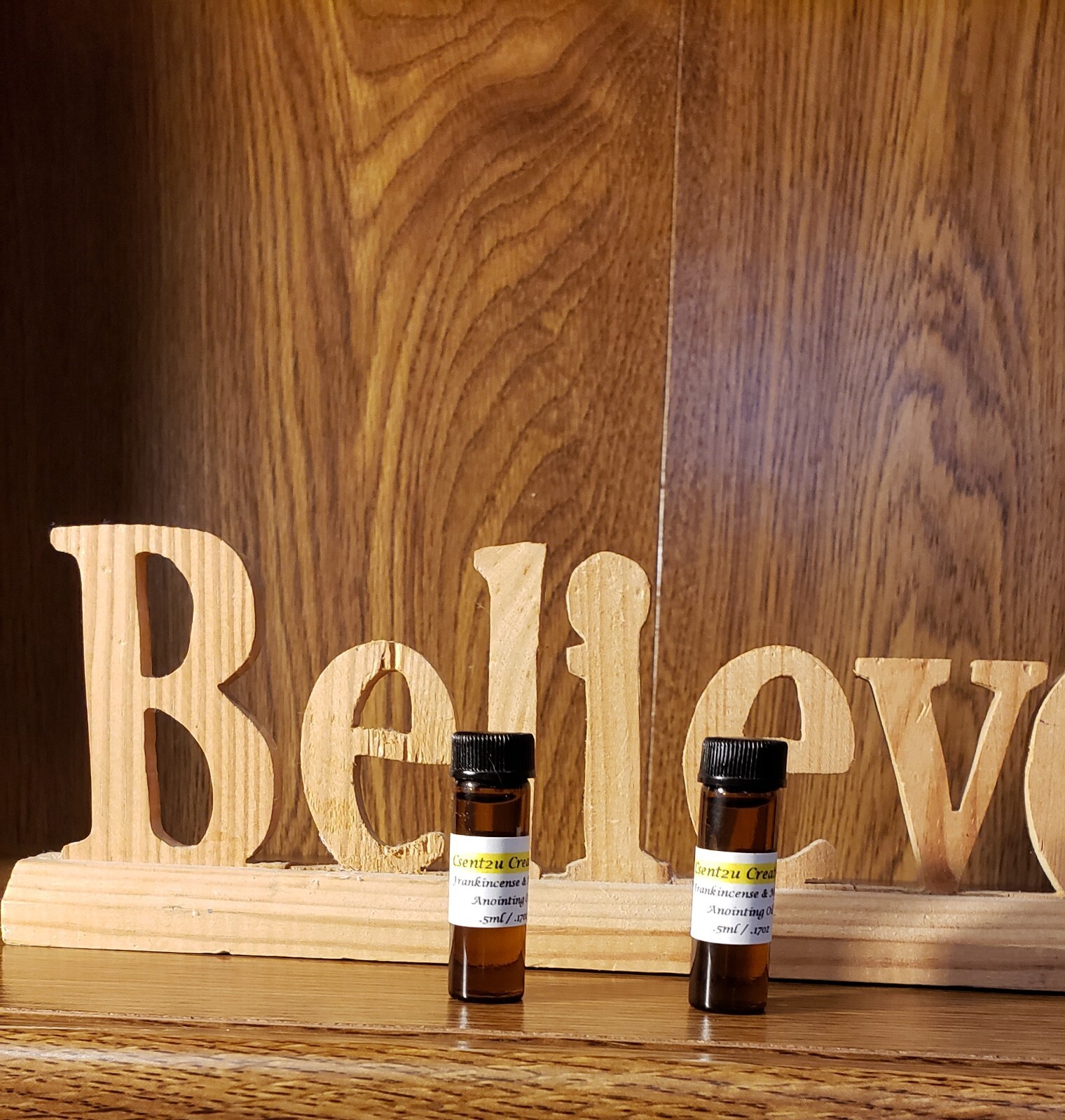 Anointing Oils Frankincense & Myrrh (2), With Prayer Card and Pouch