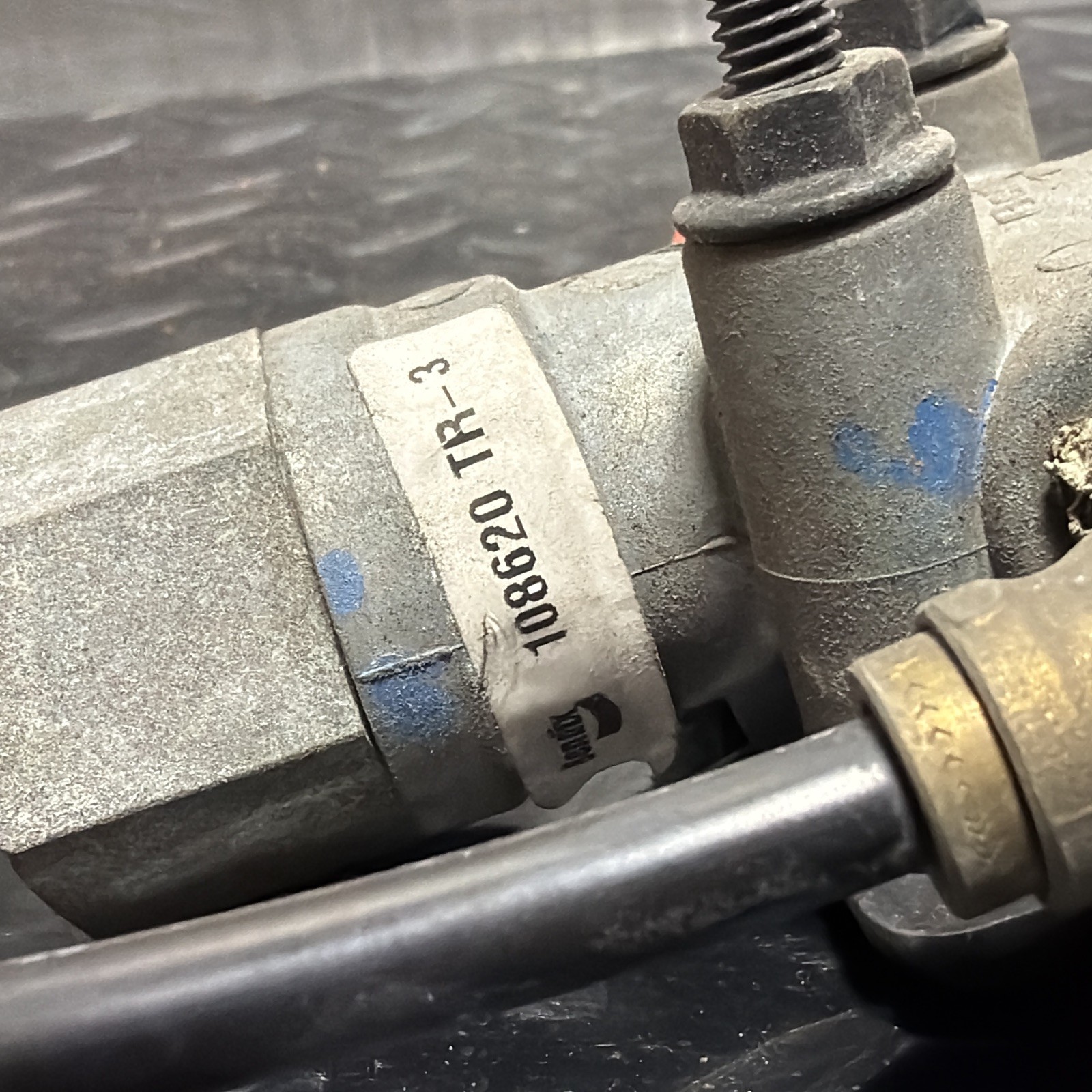 2018-2024 VOLVO VNL 760 AIR BRAKE VALVE BENDIX 108620 OEM