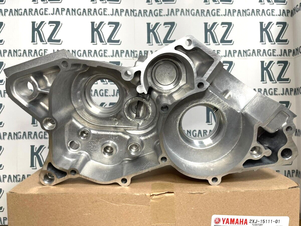 Yamaha Genuine BLASTER YFS200 ENGINE CASES CRANKCASE 2XJ-15111-01-00 NEW