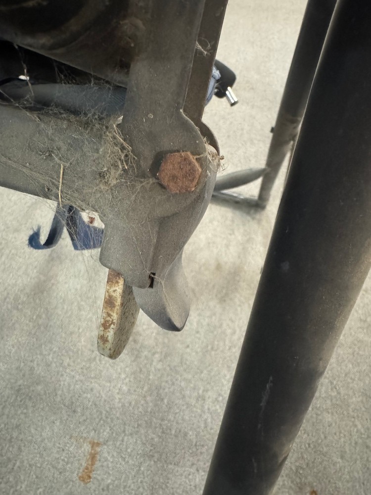 TEETER HANG UPS 8000 SERIES INVERSION TABLE (USED)