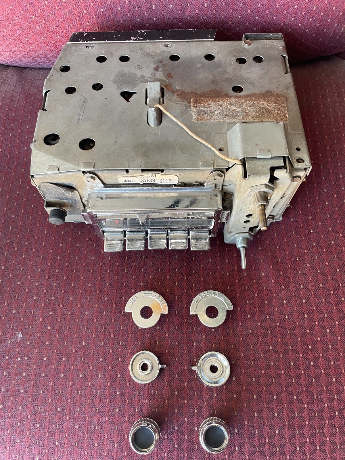 1966 C2 Corvette AM/FM Radio w/ Control Knobs