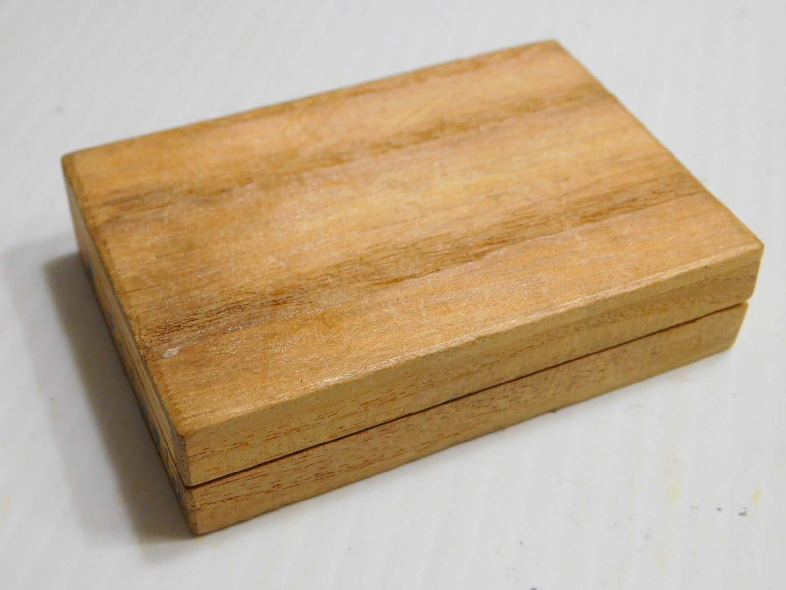 1940'S JAPANESE 'SUZUKI SILVERSMITH" 950 SILVER INSIGNIA SANDAL WOOD BOX