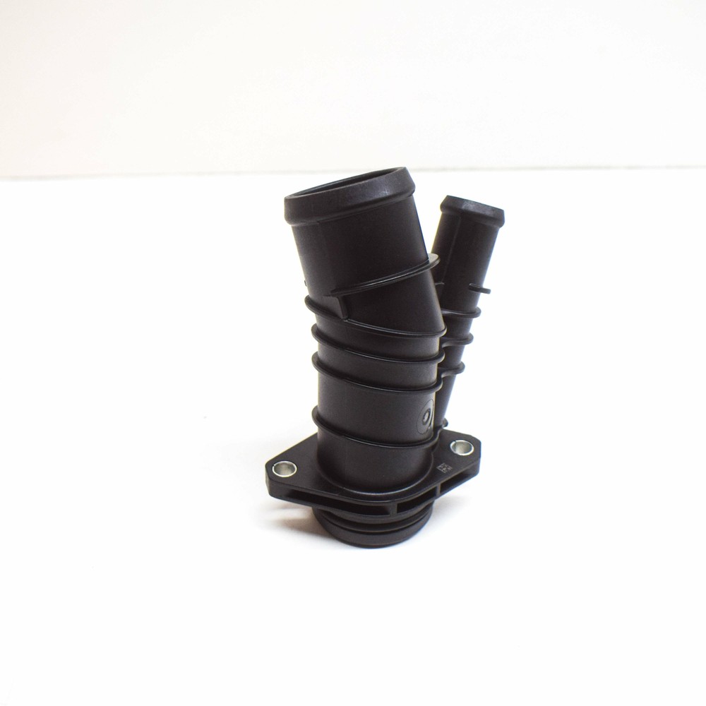 Audi A6 C8 Cooling System Connection Adapter 06M121132B