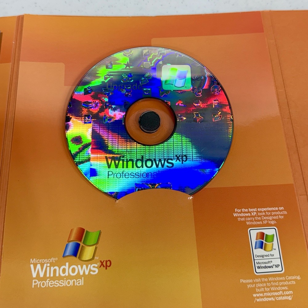 Microsoft Windows XP Professional 2002 Upgrade COMPLETE w/ Key Box Disc