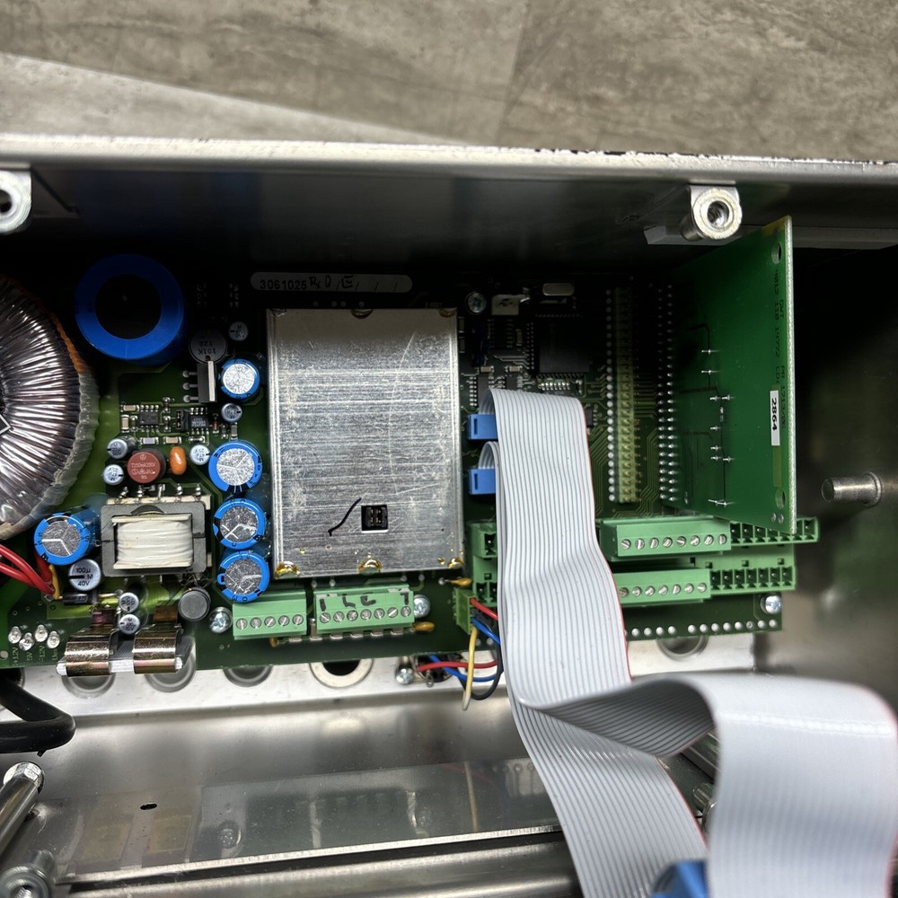 GWT PR 1713 Programmable Weighing And Batching Controller