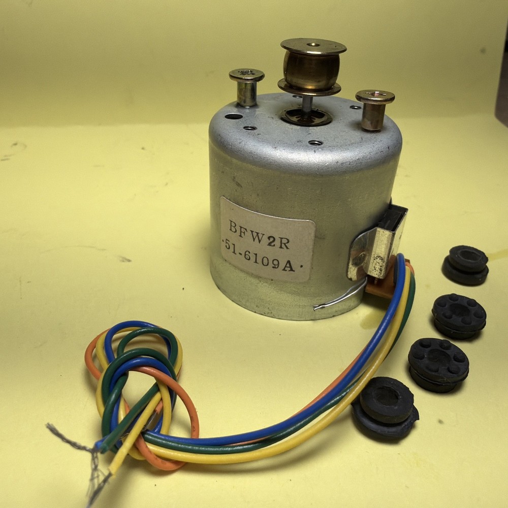 Sankyo BFW2R Capstan Motor Tested Pull from Sharp  - 4 Wire 12V w Brass Pulley