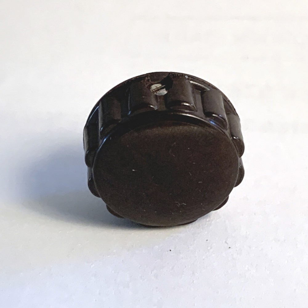 Vintage Dark Brown Fluted Daka-Ware Dakaware Bakelite guitar knobs
