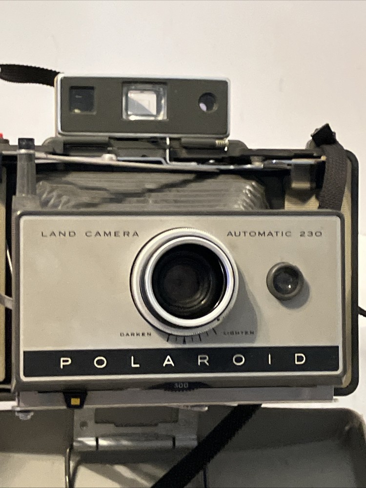 POLAROID 230 AUTOMATIC LAND CAMERA W/ Manual-UNTESTED- As-is