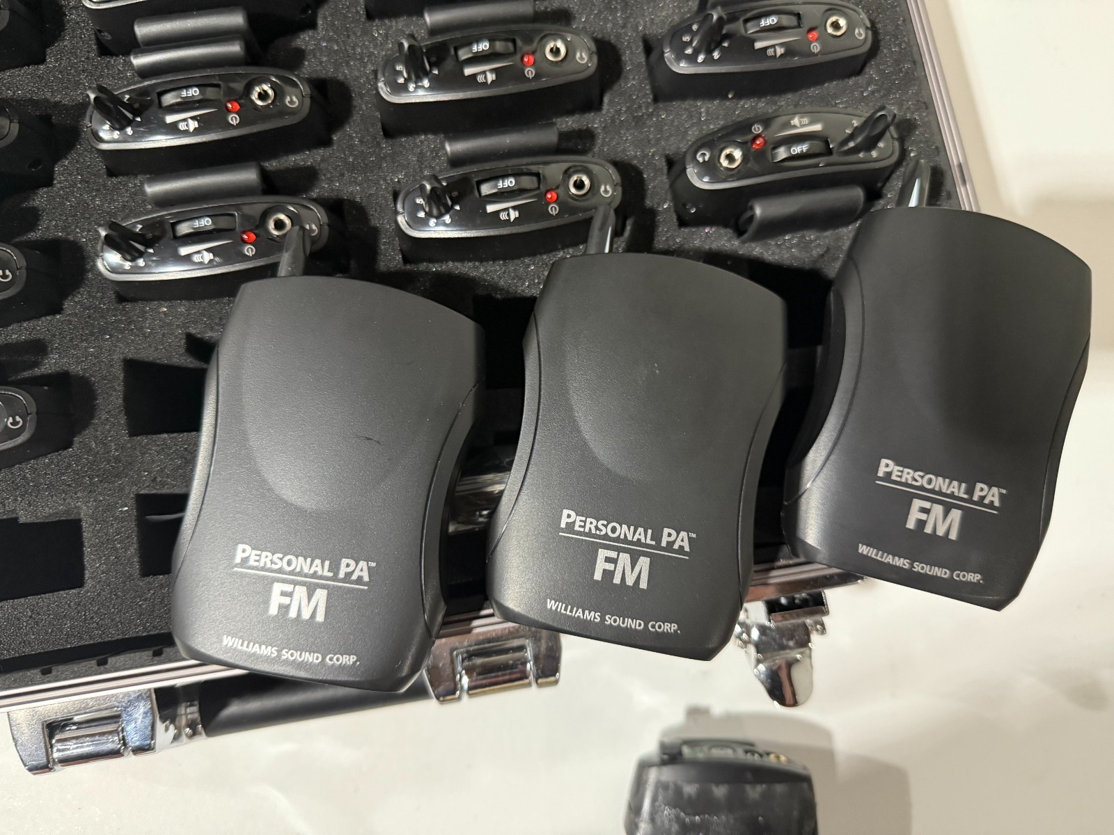 Lot of 30 Williams Personal PA Receiver Tour System R35-8 & 1 Transmitter T36